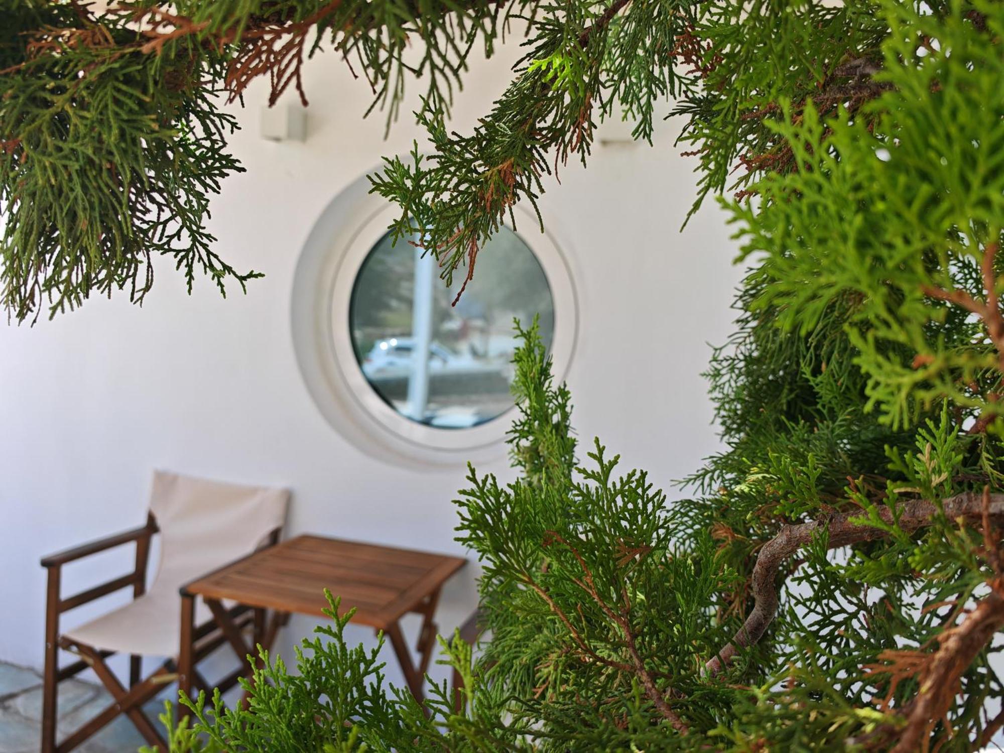 Diana'S Luxury Suites Kythnos Exterior foto